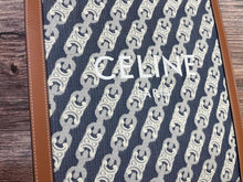 Load image into Gallery viewer, Celine Vertical Cabas - LUXURY KLOZETT