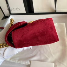 Load image into Gallery viewer, Gucci Marmont Small Shoulder Bag