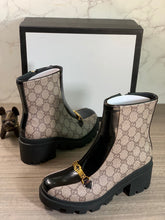 Load image into Gallery viewer, Gucci Horsebit Boot With interlocking G