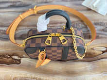 Load image into Gallery viewer, Louis Vuitton Valisette Soupe BB Bag