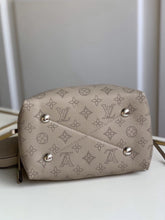 Load image into Gallery viewer, Louis Vuitton Bella Bag