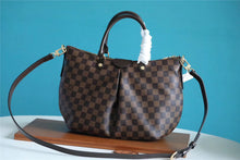 Load image into Gallery viewer, Louis Vuitton Siena MM Bag