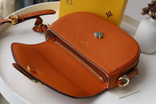 Load image into Gallery viewer, Louis Vuitton Pont 9 Soft MM Bag