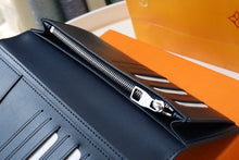 Load image into Gallery viewer, Louis Vuitton Brazza Wallet