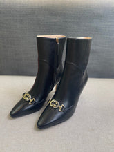 Load image into Gallery viewer, Gucci Pointed Cat heel Boots