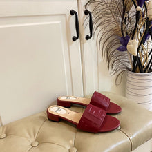 Load image into Gallery viewer, Fendi Signature Slides