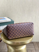 Load image into Gallery viewer, Louis Vuitton Maida Hobo Bag