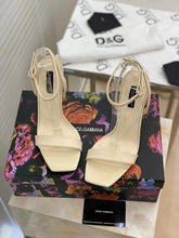 Load image into Gallery viewer, Dolce & Gabbana Patent Leather Sandals