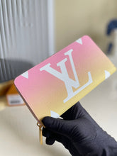 Load image into Gallery viewer, Louis Vuitton Zippy Wallet