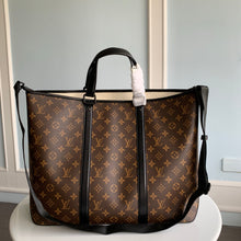 Load image into Gallery viewer, Louis Vuitton Week End Tote GM Bag