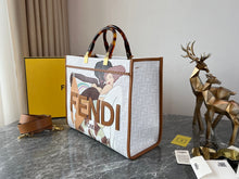 Load image into Gallery viewer, Fendi Sunshine Shopper Meduim Bag