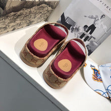 Load image into Gallery viewer, Gucci Angelina slide sandal - LUXURY KLOZETT