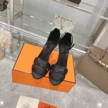 Load image into Gallery viewer, Hermes premiere 70 Heels