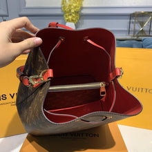 Load image into Gallery viewer, Louis Vuitton NeoNoe MM Bag - LUXURY KLOZETT