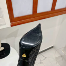 Load image into Gallery viewer, Versace Fendace FF Jaccquard Boots
