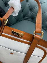 Load image into Gallery viewer, Fendi Peekaboo X Tote Bag