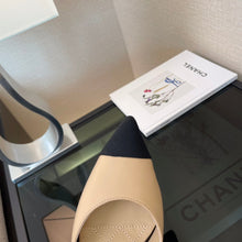 Load image into Gallery viewer, Chanel heels