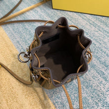Load image into Gallery viewer, Fendi Mon Tresor Mini Bag - LUXURY KLOZETT