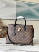 Load image into Gallery viewer, Louis Vuitton Flower Tote Bag