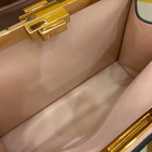 Load image into Gallery viewer, Fendi Peekaboo Small iseeu Bag