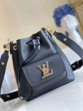 Load image into Gallery viewer, Louis Vuitton Lockme Bucket Bag