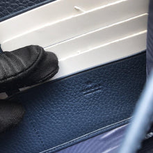 Load image into Gallery viewer, Gucci Dionysus Leather Mini Chain Bag - LUXURY KLOZETT