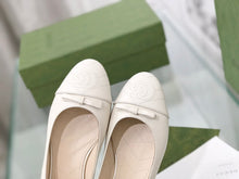 Load image into Gallery viewer, Gucci Ballet Flat with Double G