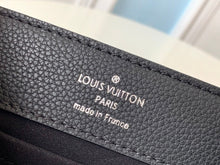 Load image into Gallery viewer, Louis Vuitton LockMe Ever BB Bag