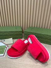 Load image into Gallery viewer, Gucci GG Platform Sandal