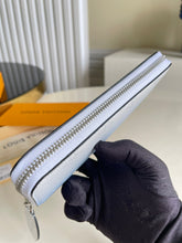 Load image into Gallery viewer, Louis Vuitton Zippy Wallet