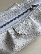 Load image into Gallery viewer, Louis Vuitton Scala Mini Pouch Bag