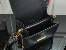 Load image into Gallery viewer, Louis Vuitton Dauphine MM Bag