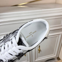 Load image into Gallery viewer, Louis Vuitton Ollie Sneakers