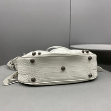 Load image into Gallery viewer, Balenciaga Le Cagole Medium Bag