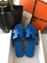 Load image into Gallery viewer, Hermes Oran Sandals