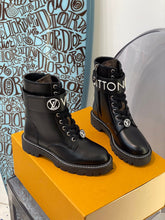 Load image into Gallery viewer, Louis Vuitton Boots