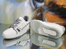 Load image into Gallery viewer, Louis Vuitton Trainer Sneaker