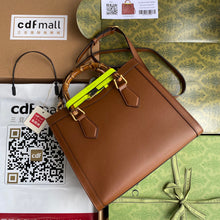 Load image into Gallery viewer, Gucci Diana Medium Tote Bag