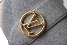 Load image into Gallery viewer, Louis Vuitton Pont 9 Soft PM Bag