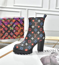 Load image into Gallery viewer, Louis Vuitton Boots