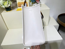 Load image into Gallery viewer, Fendi Sunshine Shopper Medium Bag