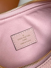 Load image into Gallery viewer, Louis Vuitton Marshmallow Bag