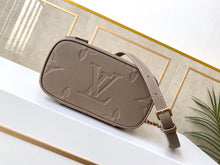 Load image into Gallery viewer, Louis Vuitton Vanity PM Bag