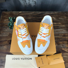 Load image into Gallery viewer, Louis Vuitton Trainer Sneakers