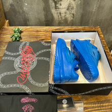 Load image into Gallery viewer, Versace Odissea Sneakers