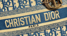Load image into Gallery viewer, Christian Dior Medium Lady D Lite Bag