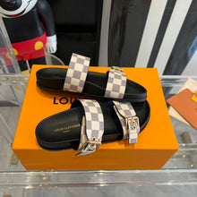 Load image into Gallery viewer, Louis Vuitton Bom Dia Flat Mule
