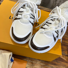 Load image into Gallery viewer, Louis Vuitton Archlight Sneaker
