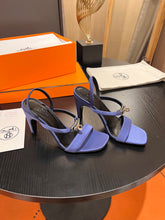 Load image into Gallery viewer, Hermes Glamour 70 Sandals

