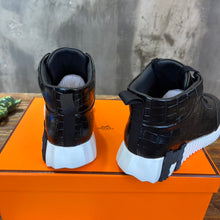 Load image into Gallery viewer, Hermes Sneakers
